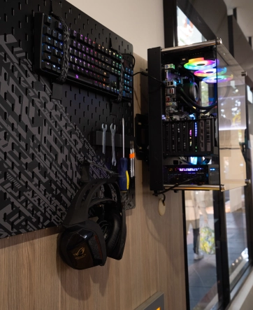 PCDIY Shop Wall PC